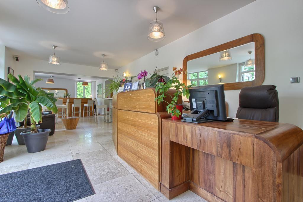 Logis Hotel & Restaurant - Le Manoir De Sauvegrain Saint-Lambert  Экстерьер фото