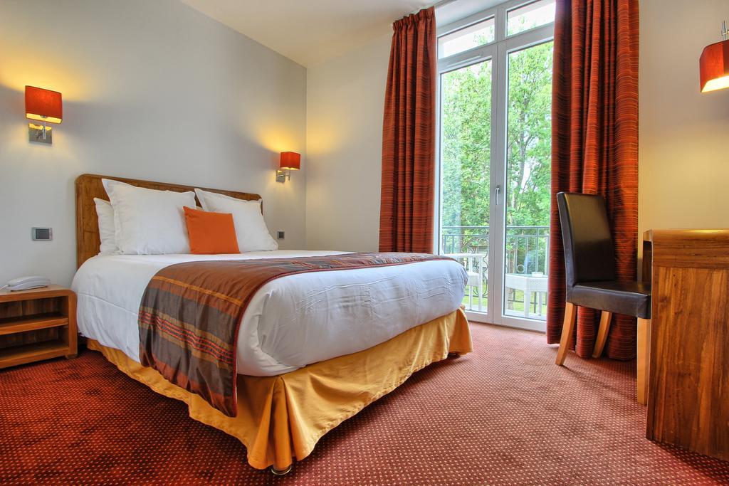 Logis Hotel & Restaurant - Le Manoir De Sauvegrain Saint-Lambert  Экстерьер фото